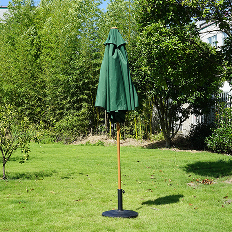 목재 마무리 GP1909와 같은 열린 정원 우산을 밀어 올리십시오